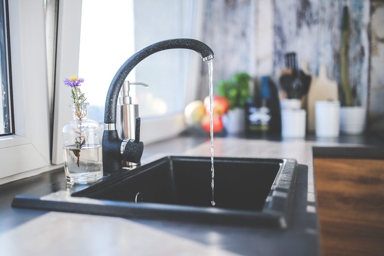 What Is The Best Sink For A Kitchen? Allied Plumbing & Heating Supply Co.